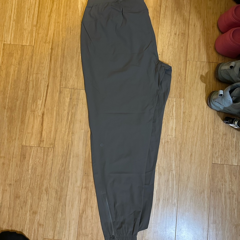 Men's Gray Pants